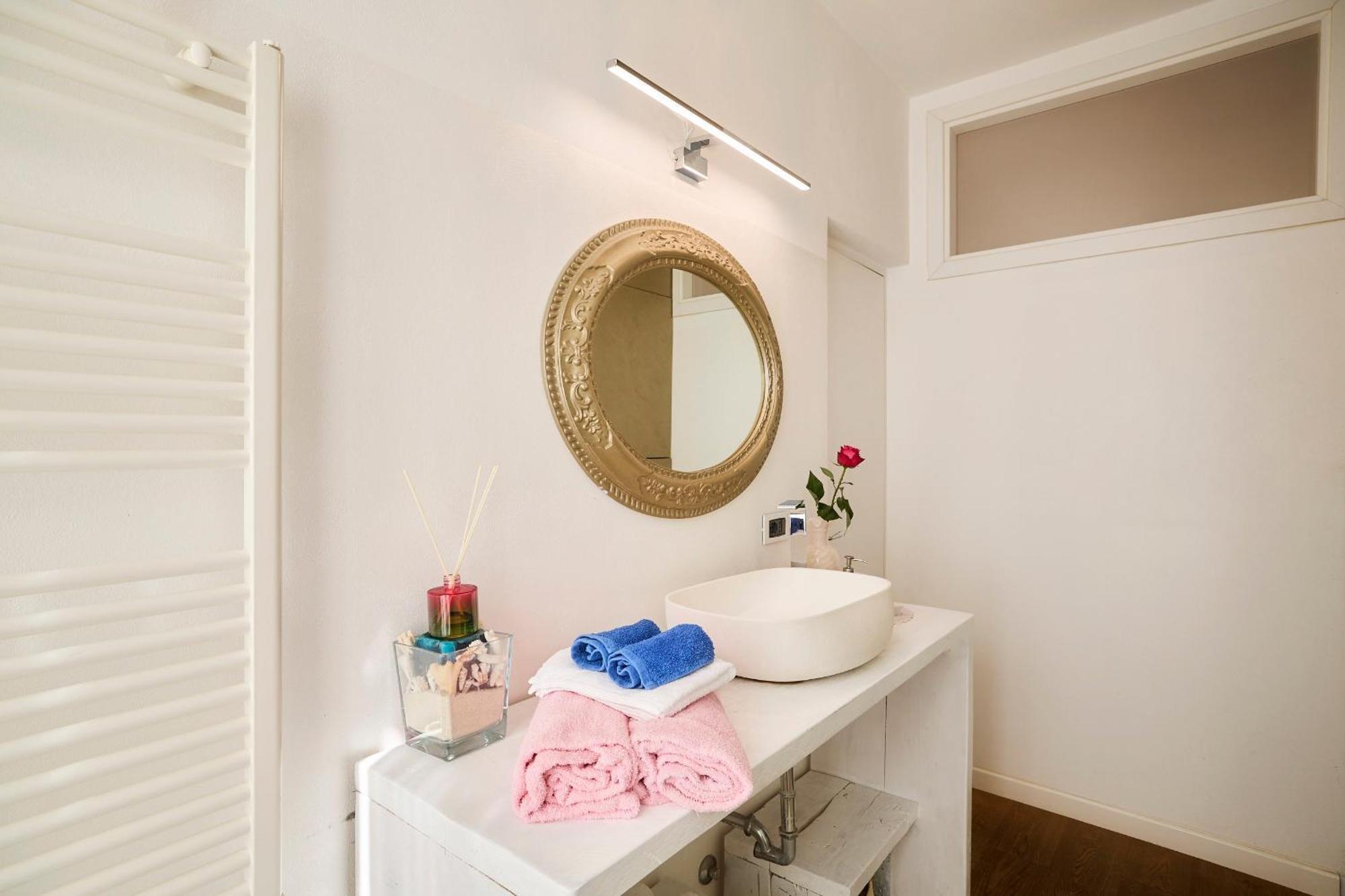 Luxy Appartment Close Navigli Milano Esterno foto