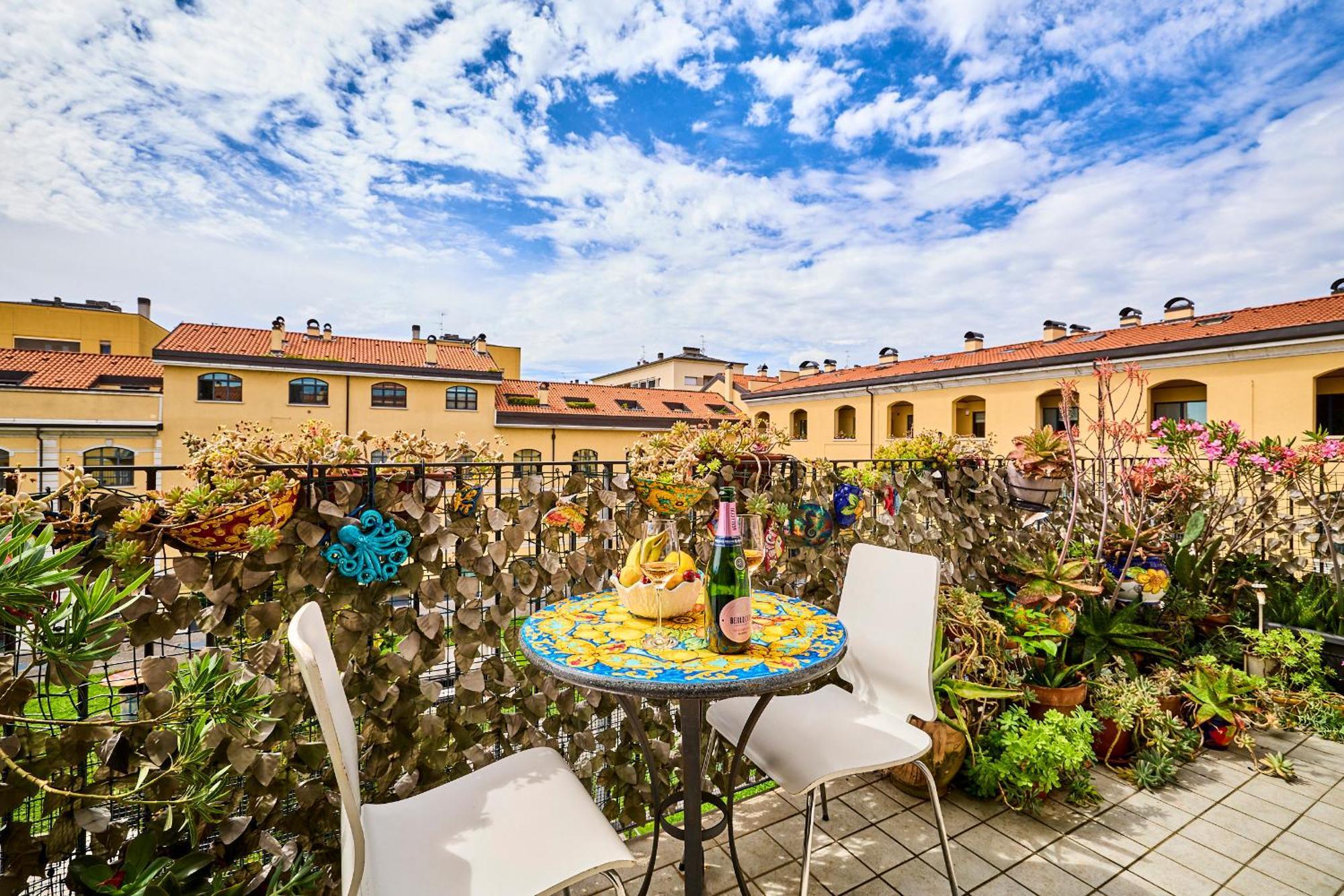 Luxy Appartment Close Navigli Milano Esterno foto