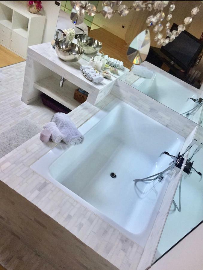 Luxy Appartment Close Navigli Milano Esterno foto